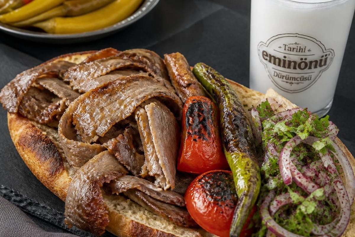 Döner Kebab: Istanbul's Rotating Delicacy