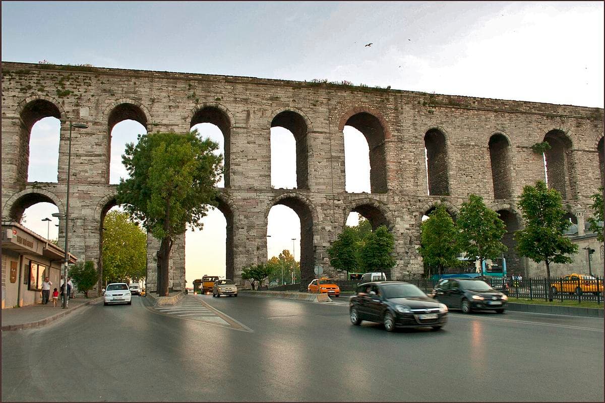 Acquedotto di Valente: L'antica linea della vita acquatica di Istanbul