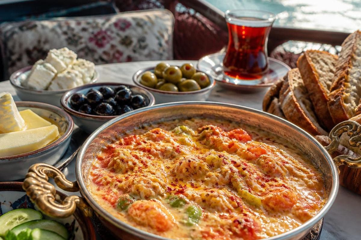 Menemen: A Beloved Turkish Egg Dish