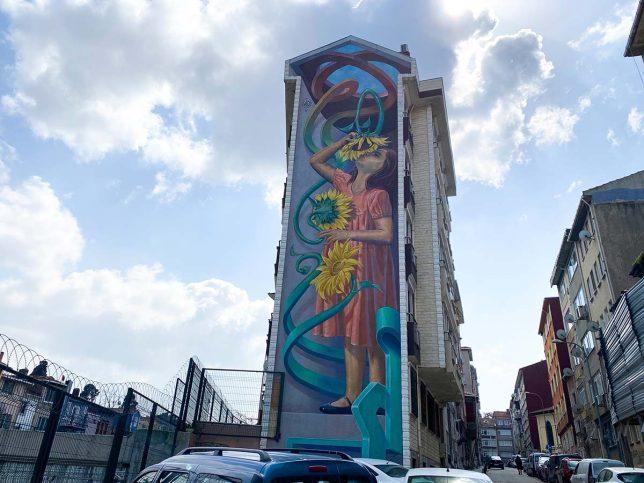 Yeldeğirmeni: A Historic Neighborhood of Windmills, Railways, and Art
