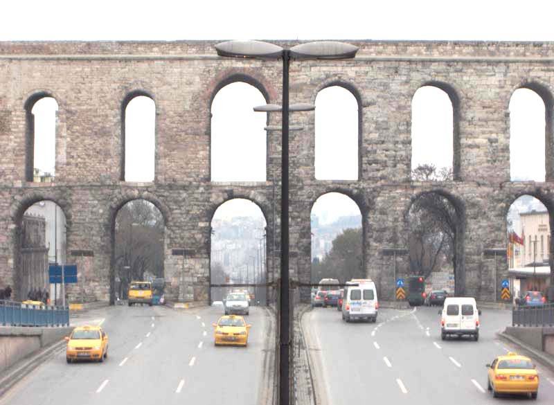 Acquedotto di Valente: L'antica linea della vita acquatica di Istanbul