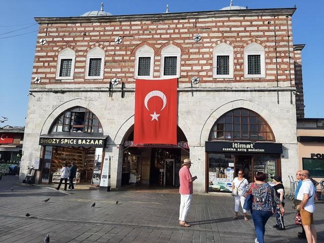 Istanbul's Spice Bazaar (Mısır Çarşısı)